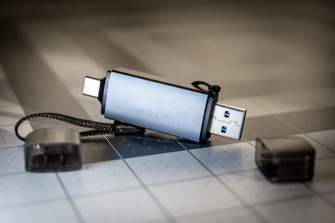 Flash disk — ilustrační foto k tématu flash disk